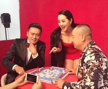 图为祝丹文录节目。