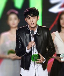 爱奇艺尖叫之夜 南派三叔《老九门》封王青年演员张铭恩胡耘豪双双获奖