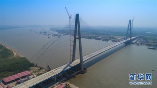 （经济）（1）“最宽长江大桥”主体工程基本完工