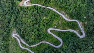 4、桐梓县乡村公路。王印 摄