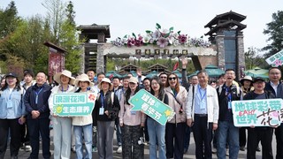 1“媒体看毕节”大型采访活动聚焦百里杜鹃.JPG