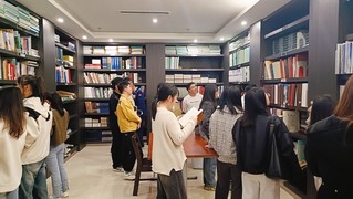 读书活动在瓮安县图书馆举行。.jpg