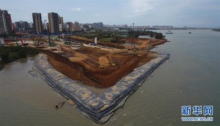 （经济）（6）海口：文明东越江通道围堰吹填预计月底完工