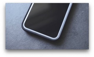 戴上手机壳的iPhone8 这颜值还接受吗? 