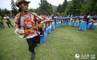 云南怒江兰坪各少数民族端午欢度"普米情人节"