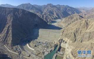 （社会）（2）“新疆三峡”阿尔塔什水利枢纽工程下闸蓄水