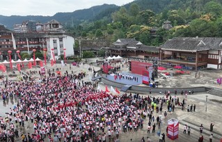 1贵州红·山水越野挑战赛火热开赛