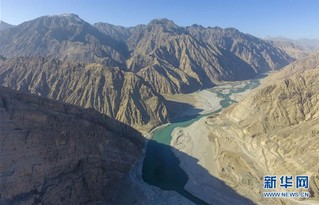 （社会）（4）“新疆三峡”阿尔塔什水利枢纽工程下闸蓄水