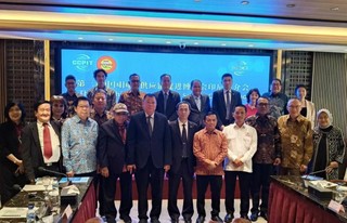 参会嘉宾合影。活动主办方供图