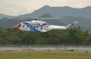 用处民用直升机AC313A研造事情又有新开展张翼摄黎民网景德镇9月13日电国产大型多(图1)