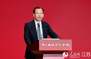 华南农业大学党委书记李凤亮作主旨演讲。人民网 范尧摄