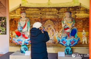 3D打印佛光寺彩塑供养菩萨像。