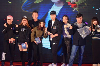 �º��״ε�����Ϸ��ҳSF�������������Ρ�΢��SF���桷����