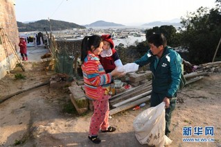 （新春走基层·图片故事）（10）海上邮路：一个人·一片海·二十年