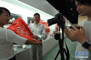 （社会）（2）浙江湖州蚕农创办丝绸文化博物馆