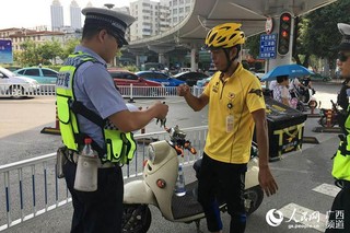 南宁交警约谈美团 达成交通监管共识