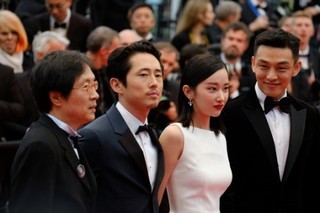 《燃烧》受邀亮相丁丁电影节刘亚仁史蒂文延全钟瑞戛纳历险记电影和动画片图片