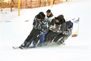 朝阳公园:尽享冰雪之趣