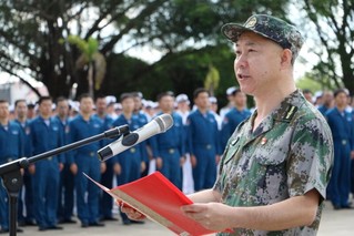 海南陵水开展"军事日"活动 祝人民海军生日快乐