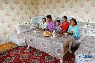（社会）（3）新疆泽普县桐安乡：安居乐业新生活