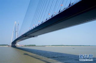 （经济）（2）“最宽长江大桥”主体工程基本完工
