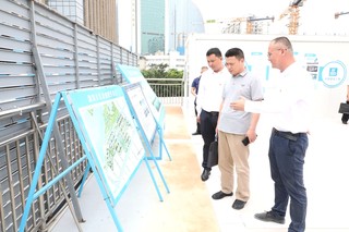 深入在建工地开展项目调研。厦门市人社局供图