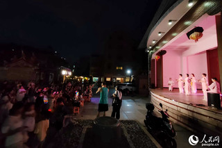 “百年学村·大社有戏”集美街道宣传展演活动现场。人民网 陈博摄