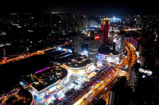 贵阳世纪金源项目夜景图。