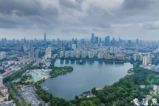 航拍雨后的南京城区。新华日报•交汇点记者 蒋文超 摄