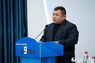 参会代表从不同角度围绕加强中小学科学教育分享经验做法。 人民网 阳茜摄