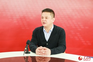 武夷山国家公园福建管理局宣传教育处负责人王军做客人民网福建演播室。人民网 陈永整摄