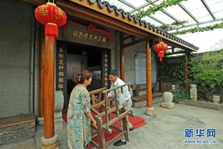 （社会）（1）浙江湖州蚕农创办丝绸文化博物馆