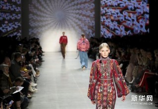 （新华视界）（5）Vivienne Tam品牌亮相纽约时装周