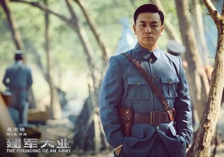 汇聚了大半个娱乐圈的战争巨制《建军大业》即将上映,演员刘烨,朱亚文