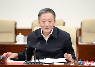 9月7日上午，自治区党委书记孙绍骋主持召开各民主党派区委会、自治区工商联新一届领导班子负责同志座谈会。内蒙古日报社融媒体记者袁永红摄