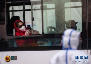 （聚焦疫情防控）（17）武汉体育中心方舱医院开始收治首批患者