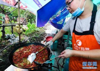 （社会）（3）美丽乡村开启初夏农事节庆——“龙虾狂欢节”