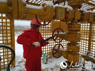 【新春走基层】他们在节日里坚守 他们为“敬业福”代言【11】