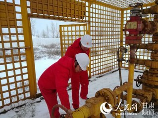 【新春走基层】他们在节日里坚守 他们为“敬业福”代言【12】