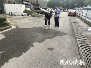 南京东宝路高空坠物