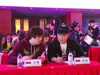 �º��״ε�����Ϸ��ҳSF�������������Ρ�΢��SF���桷����