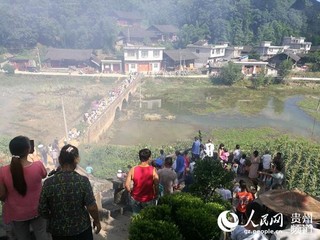 思南许家坝:春晖铺就扶贫路 乡情抒写青春篇