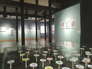 成都市美术馆"重塑的个体"展览.