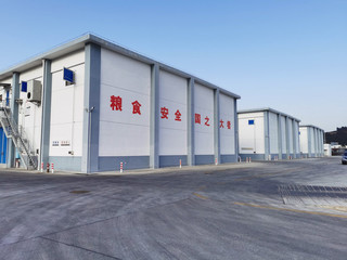 石阡新建的粮油储备库。