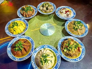 “八大碗”