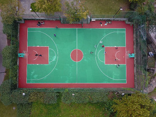 万科西城篮球场改造后。万科物业供图