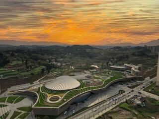 安岳石窟数字展示中心航拍夜景图。项目方供图