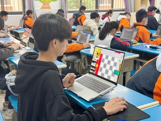 晋江市举行虚拟仿真机器人比赛。主办方供图