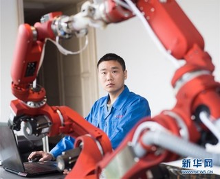 （经济）（2）“机器人+”推进制造业智能升级