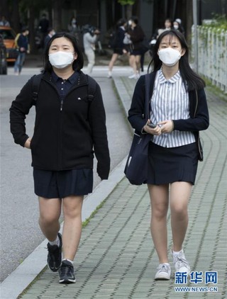 （国际）（2）韩国高三年级学生返校复课